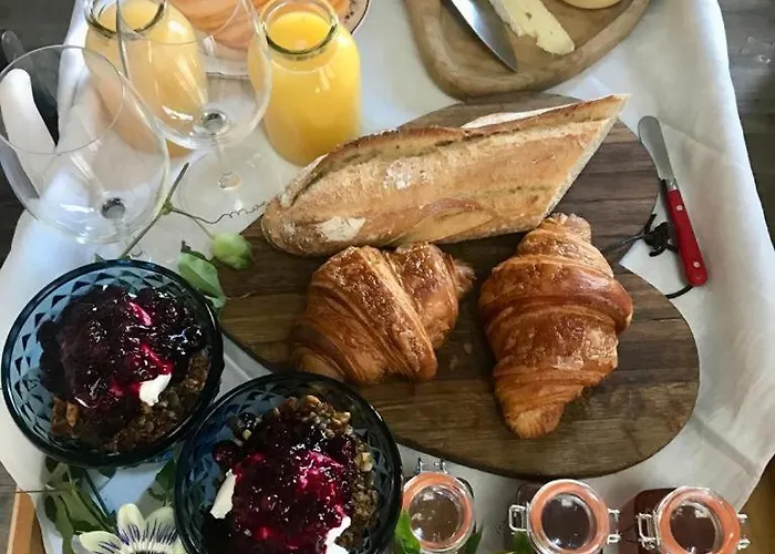 Semesterbostad The Old Stables Saint-Jean-dʼAngély